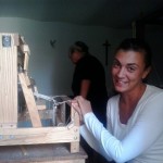 CampaCanapa 2014 - Prove di laboratorio tessile con signora Meoli di Cautano (Caat) - Foto di Daniela Facchiano